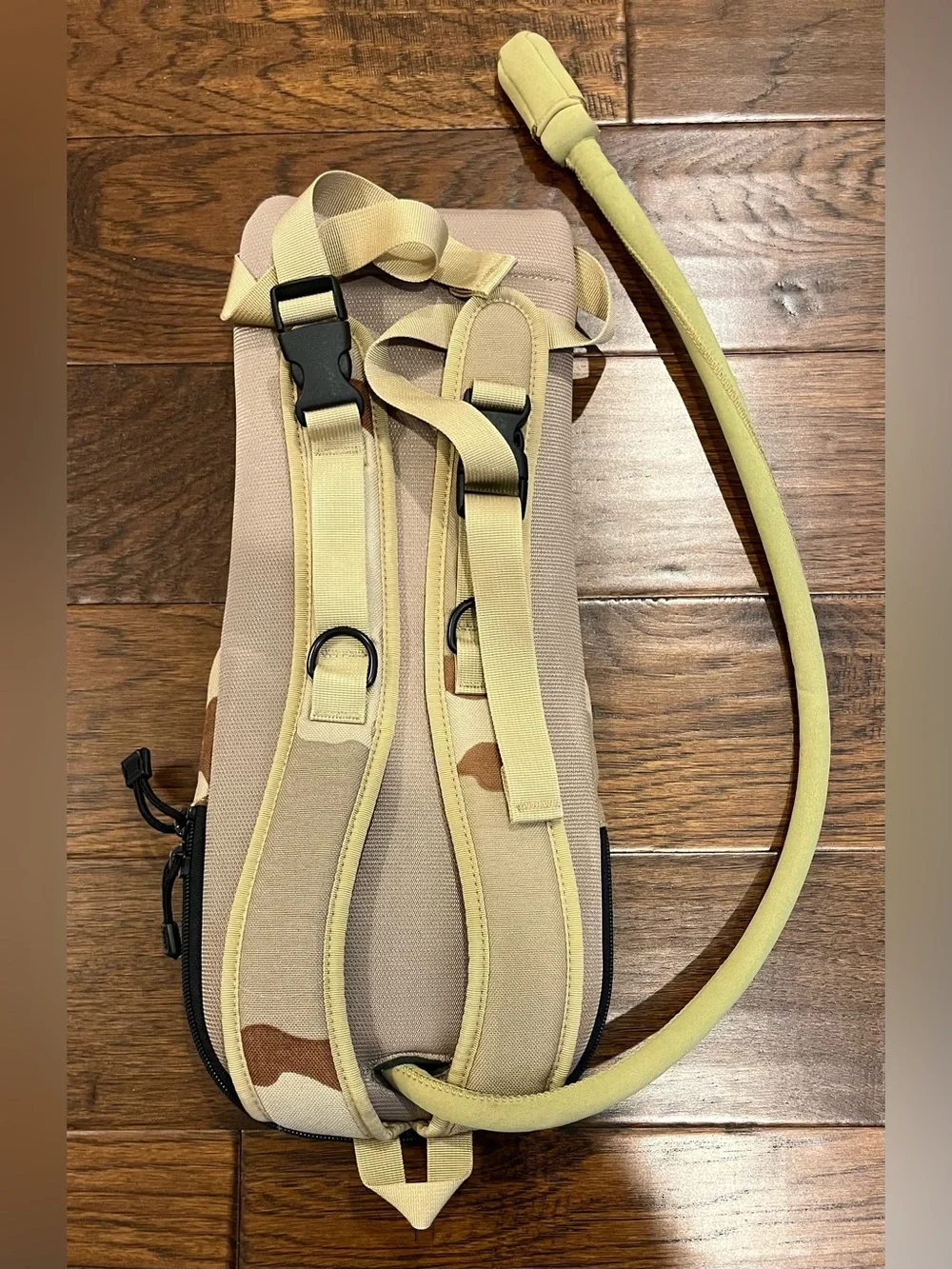 Hydrastorm Turbine Hydration System 100 OZ Desert Camo Backpack